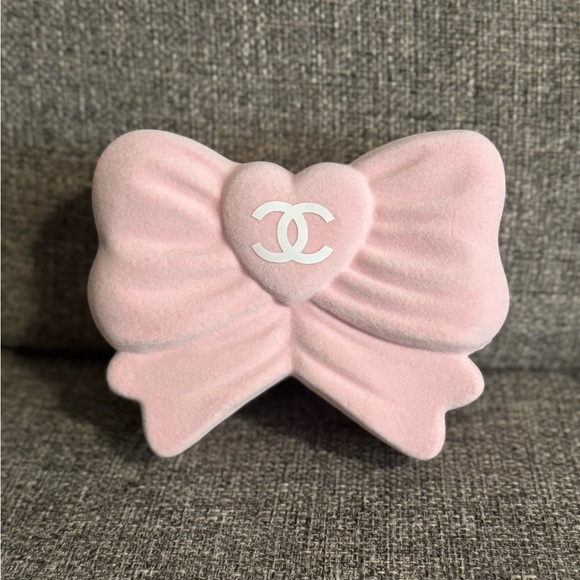 ❗️LAST❗️Chanel Pink Jewelry Box❗️will NOT RESTOCK❗️ - Picture 5 of 5